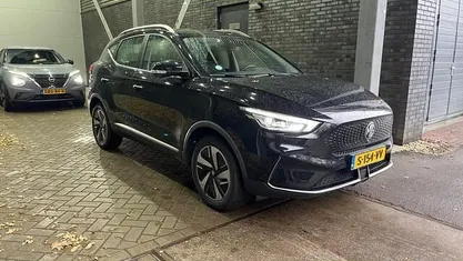 Zwart Gebruikt 2022 MG ZS Luxury SUV | € 18.200 (Eerlijke prijs)