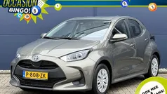 Gebruikt 2022 Toyota Yaris Hybrid Active Hatchback | € 21.485 (Eerlijke prijs)
