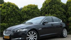 Grijs, metallic lak Gebruikt 2014 Jaguar XF Business Edition Sedan | € 13.890 (Eerlijke prijs)