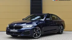 Blauw Gebruikt 2021 BMW 530 Executive Sedan | € 37.950 (Eerlijke prijs)