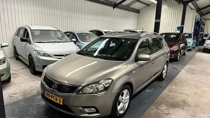 Occasion 2011 Kia Ceed Hatchback | € 2.950 (Eerlijke prijs)