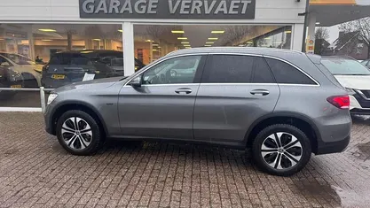 Occasion Mercedes GLC300 Business 320 PK (235 kW) 2021 SUV