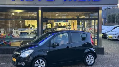 Zwart Occasion 2009 Opel Agila Enjoy Hatchback | € 1.695 (Eerlijke prijs)