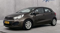 Gebruikt 2015 Kia Rio Comfort Hatchback | € 7.900 (Eerlijke prijs)