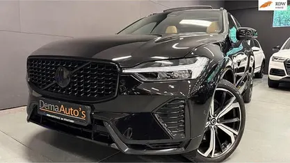 Zwart Gebruikt 2022 Volvo XC60 R-Design SUV | € 47.950 (Eerlijke prijs)