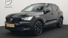 Zwart Gebruikt 2021 Volvo XC40 R-Design SUV | € 35.440 (Eerlijke prijs)