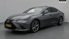 Gebruikt 2021 Lexus ES300H Sport Line Sedan | € 39.950 (Super prijs)