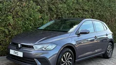 Paars Gebruikt 2022 VW Polo Life Hatchback | € 21.890 (Eerlijke prijs)