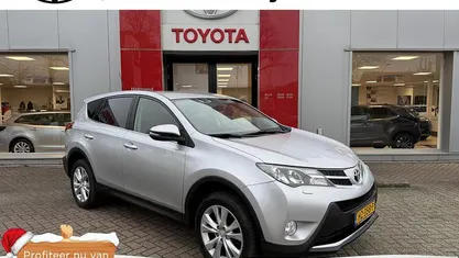 Grijs Gebruikt 2016 Toyota RAV4 Business Edition SUV | € 19.749 (Eerlijke prijs)