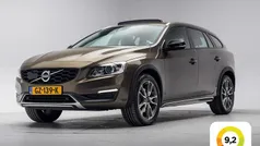 Bruin Gebruikt 2015 Volvo V60 CC Summum Stationwagen | € 14.945 (Eerlijke prijs)