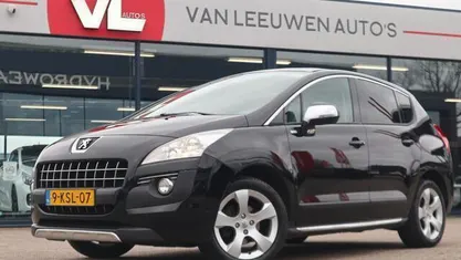 Zwart, metallic lak Gebruikt 2013 Peugeot 3008 Style MPV | € 4.948 (Eerlijke prijs)