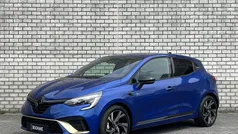 Gebruikt 2023 Renault Clio V Engineered Hatchback | € 24.740 (Eerlijke prijs)