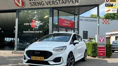 Wit Gebruikt 2023 Ford Fiesta ST-Line Hatchback | € 18.895 (Eerlijke prijs)