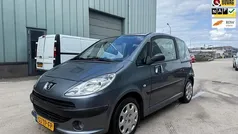 Grijs Gebruikt 2007 Peugeot 1007 Hatchback | € 1.500 (Eerlijke prijs)