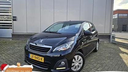 Zwart Gebruikt 2016 Peugeot 108 Active Hatchback | € 6.600 (Eerlijke prijs)