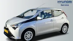 Grijs Gebruikt 2019 Toyota Aygo X-play Hatchback | € 10.950 (Eerlijke prijs)