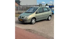 Groen Gebruikt 2003 Renault Scénic Expression MPV | € 999 (Eerlijke prijs)