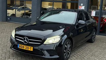 Zwart Occasion 2019 Mercedes C300 AMG Sedan | € 23.950 (Eerlijke prijs)