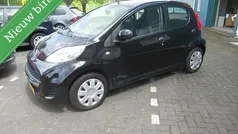 Zwart Gebruikt 2010 Peugeot 107 Hatchback | € 2.650 (Eerlijke prijs)
