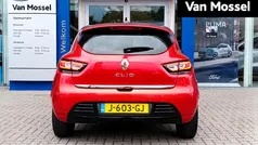 Rood Gebruikt 2019 Renault Clio IV Intens Hatchback | € 10.945 (Eerlijke prijs)