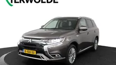 Bruin Gebruikt 2021 Mitsubishi Outlander P-HEV Intense SUV | € 26.795 (Eerlijke prijs)