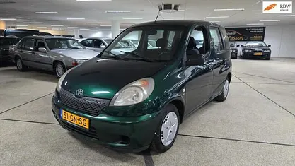 Groen Gebruikt 2001 Toyota Yaris Verso Luna MPV | € 3.950 (Eerlijke prijs)