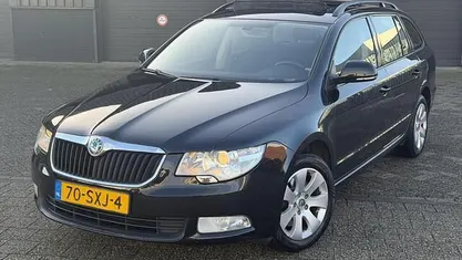 Occasion 2012 Skoda Superb Stationwagen | € 2.995 (Eerlijke prijs)