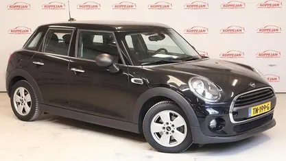 Zwart Gebruikt 2018 Mini Cooper Salt Hatchback | € 9.250 (Super prijs)