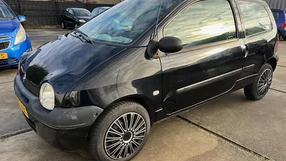 Occasion 2006 Renault Twingo Hatchback | € 1.275 (Eerlijke prijs)