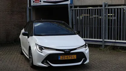 Gebruikt 2019 Toyota Corolla Style Hatchback | € 18.499 (Super prijs)