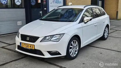Wit Occasion 2014 Seat Leon ST Ecomotive Stationwagen | € 5.995 (Super prijs)