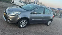 Gebruikt 2010 Renault Clio II Hatchback | € 1.950 (Eerlijke prijs)