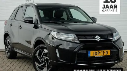 Zwart Occasion 2025 Suzuki Vitara Style SUV | € 30.950 (Eerlijke prijs)