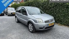 Grijs, metallic lak Gebruikt 2004 Ford Fusion Futura MPV | € 1.445 (Eerlijke prijs)