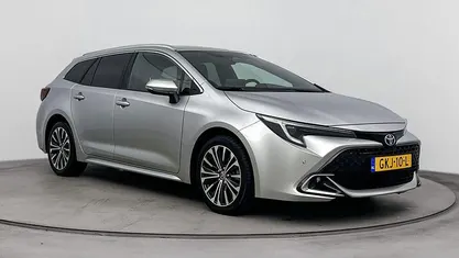 Grijs Occasion 2024 Toyota Corolla Stationwagen | € 29.499 (Eerlijke prijs)
