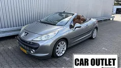 Grijs Gebruikt 2007 Peugeot 207 CC Cabriolet | € 2.950 (Super prijs)
