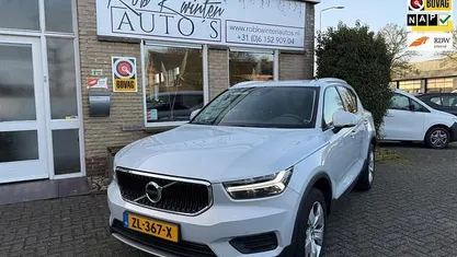 Grijs (metallic) Occasion 2019 Volvo XC40 Momentum SUV | € 25.950 (Eerlijke prijs)