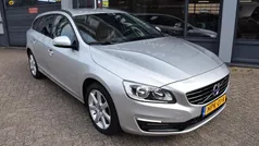 Grijs Gebruikt 2017 Volvo V60 Kinetic Stationwagen | € 17.950 (Eerlijke prijs)