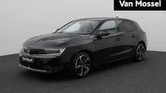 Gebruikt 2022 Opel Astra Business Edition Hatchback | € 25.900 (Eerlijke prijs)