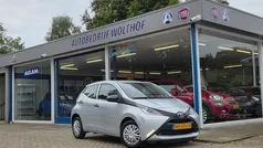 Grijs Gebruikt 2017 Toyota Aygo Hatchback | € 8.250 (Eerlijke prijs)