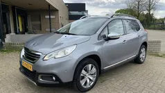 Grijs, metallic lak Gebruikt 2016 Peugeot 2008 Allure SUV | € 13.945 (Eerlijke prijs)