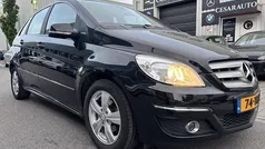 Zwart Gebruikt 2011 Mercedes B160 MPV | € 5.999 (Eerlijke prijs)