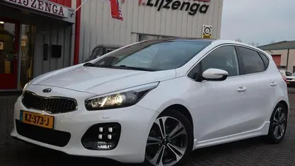 Occasion 2016 Kia Ceed GT-Line Hatchback | € 10.800 (Eerlijke prijs)