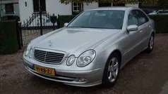 Zilver, metallic lak Gebruikt 2005 Mercedes E200 Avantgarde Sedan | € 12.950