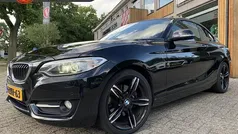 Zwart Gebruikt 2015 BMW 220 Sport Line Coupé | € 18.900 (Eerlijke prijs)