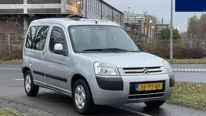Grijs Gebruikt 2004 Citroën Berlingo MPV | € 2.450 (Eerlijke prijs)