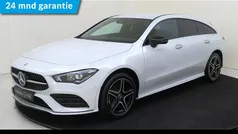 Wit Gebruikt 2024 Mercedes CLA250e Shooting Brake AMG line Stationwagen | € 39.945 (Eerlijke prijs)