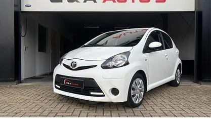 Occasion 2014 Toyota Aygo Hatchback | € 5.499 (Eerlijke prijs)