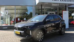 Gebruikt 2024 Toyota Yaris Cross Style SUV | € 29.490 (Eerlijke prijs)