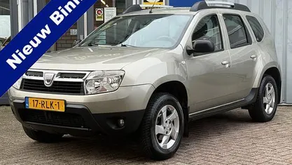 Grijs Gebruikt 2011 Dacia Duster Lauréate SUV | € 4.950 (Eerlijke prijs)